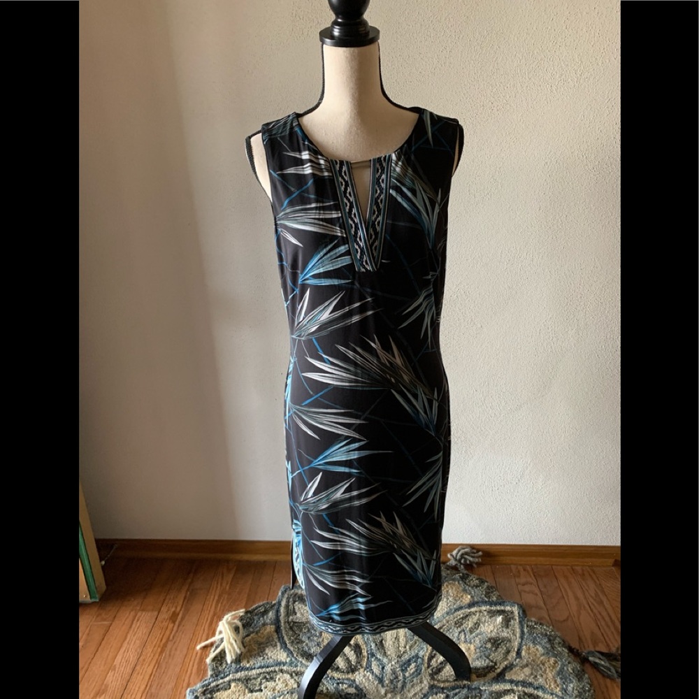 Black and Blue Sleeveless Dress